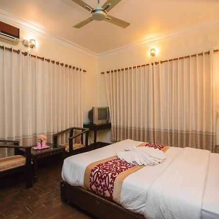 Hotel Panorama Pokhara Esterno foto