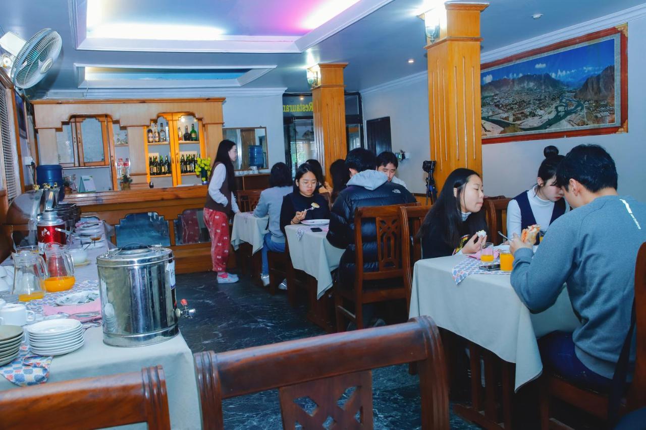 Hotel Panorama Pokhara Esterno foto