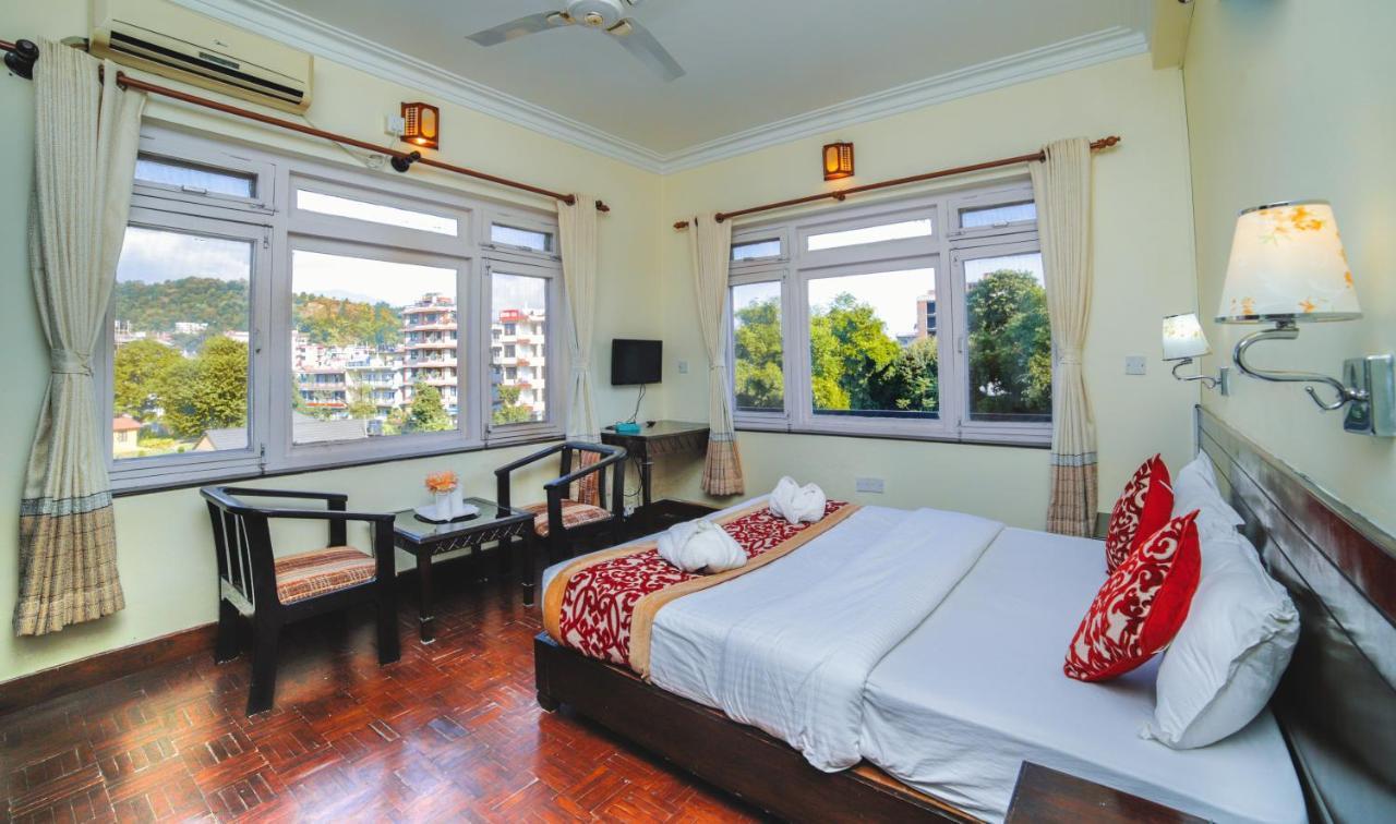 Hotel Panorama Pokhara Esterno foto