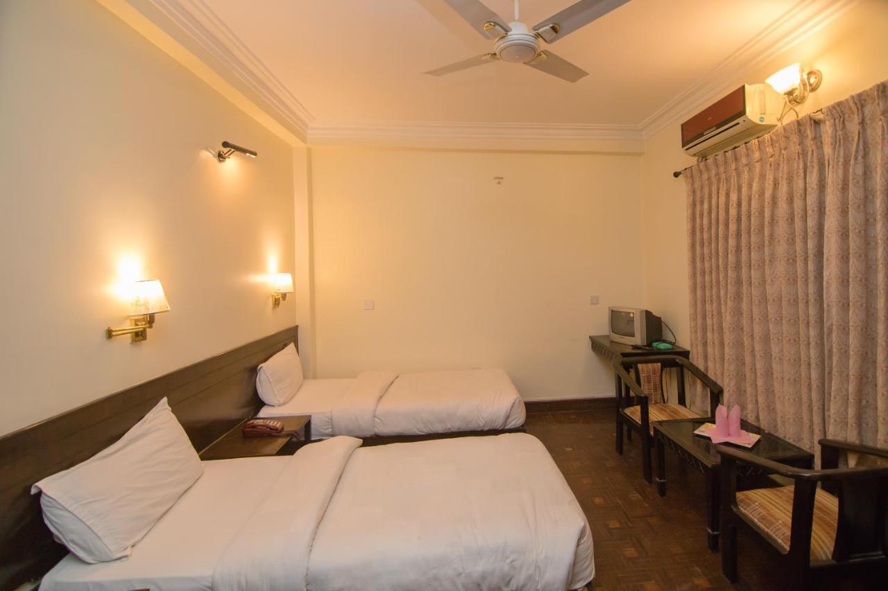 Hotel Panorama Pokhara Esterno foto
