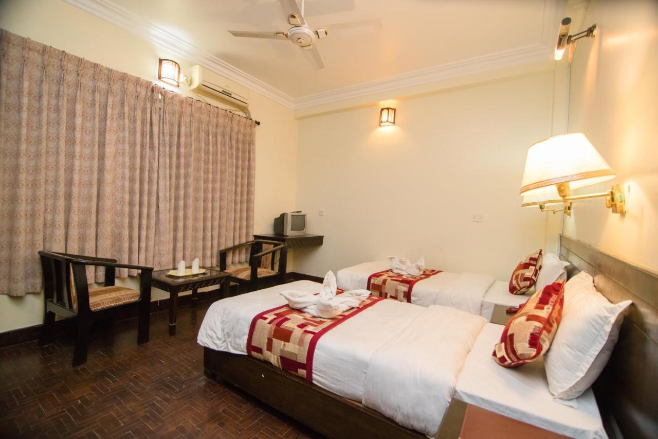 Hotel Panorama Pokhara Esterno foto