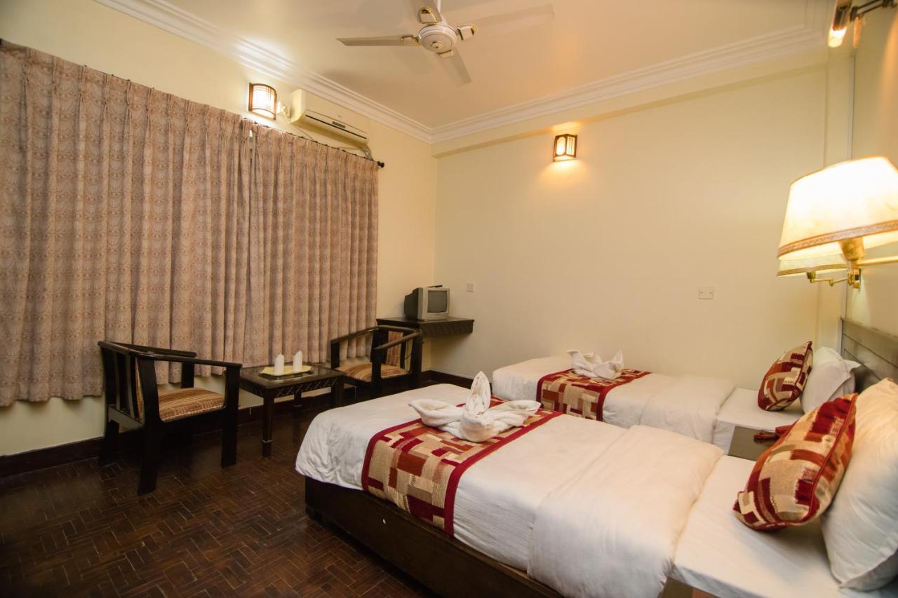 Hotel Panorama Pokhara Esterno foto