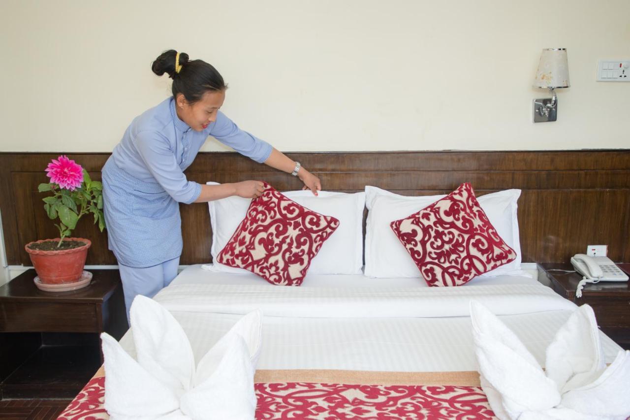 Hotel Panorama Pokhara Esterno foto